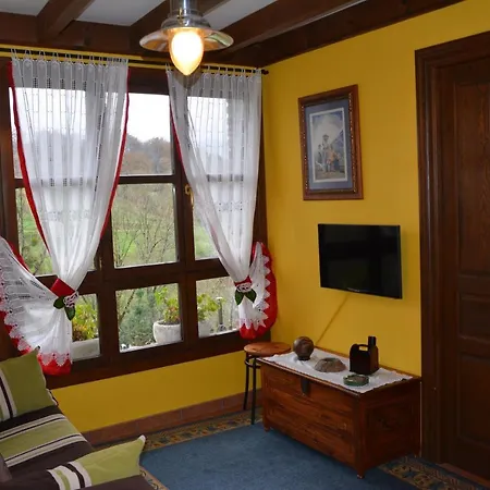 Apartament Rurales Piedrafita Llenín