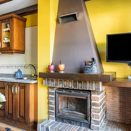 Rurales Piedrafita Apartment Llenin