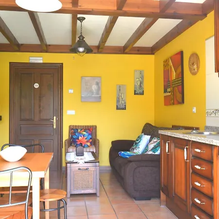 Rurales Piedrafita Apartment Llenin